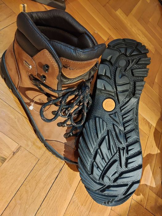 Туристически обувки 42