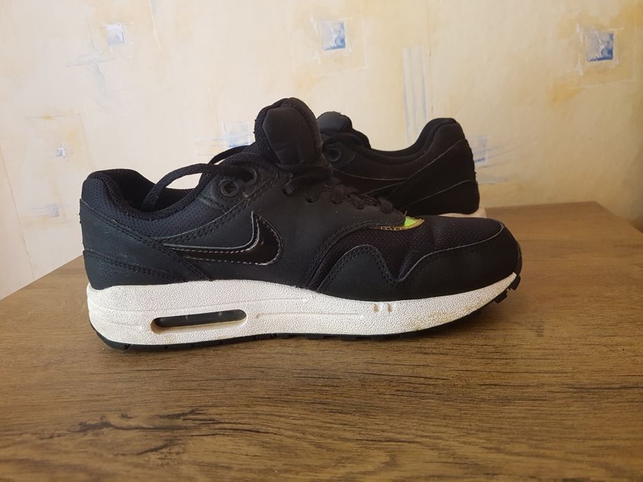 Nike Air Max маратонки 37 номер.