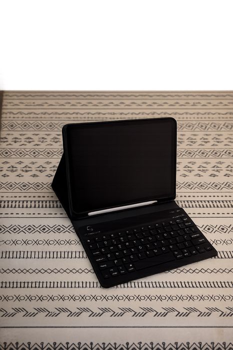 Чехол с клавиатурой