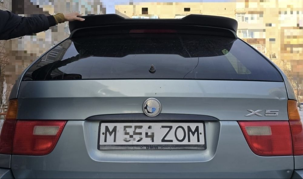 BMW X5E53 спойлер Зубастик