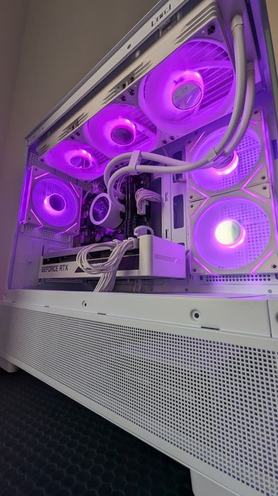 • Sistem PC Gaming • RTX 3070 • RYZEN 7 • 16GB • HDD 2TB • SSD