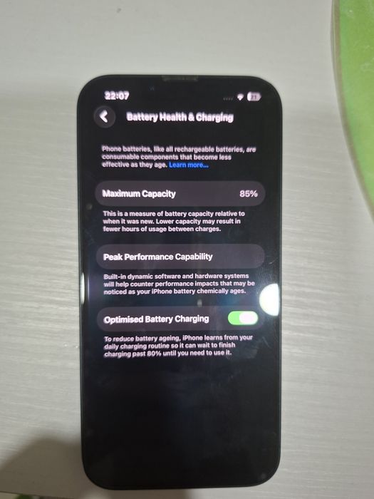 Продавам iphone 13 Запазен
