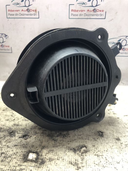 boxa dreapta fata  audi a3 8p 2010