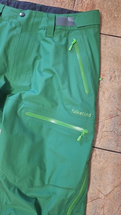 Vind pantaloni Norrona Falketind  Gore Tex, marimea M