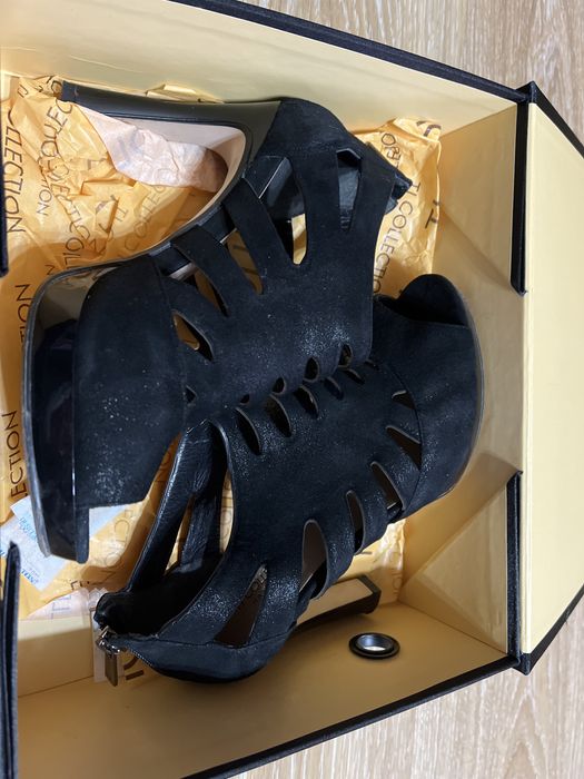 Шикарные босоножки