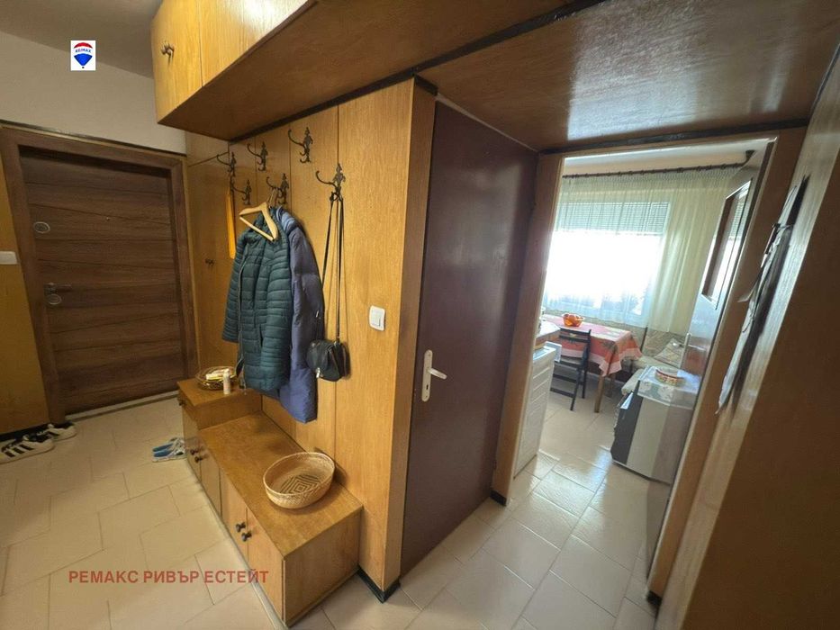 Продава се Четиристаен апартамент в Русе, Чародейка - Юг - 87 кв.м за 1011 €/кв.м - Снимка #3