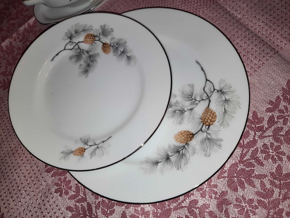 Японский столовый сервиз