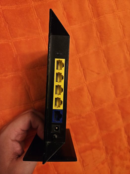 Router Wireless ASUS RT-N53 Black Diamond – Dual-Band N300, Folosit
