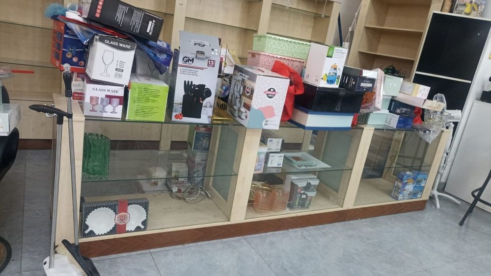 Продам витрины для магазина