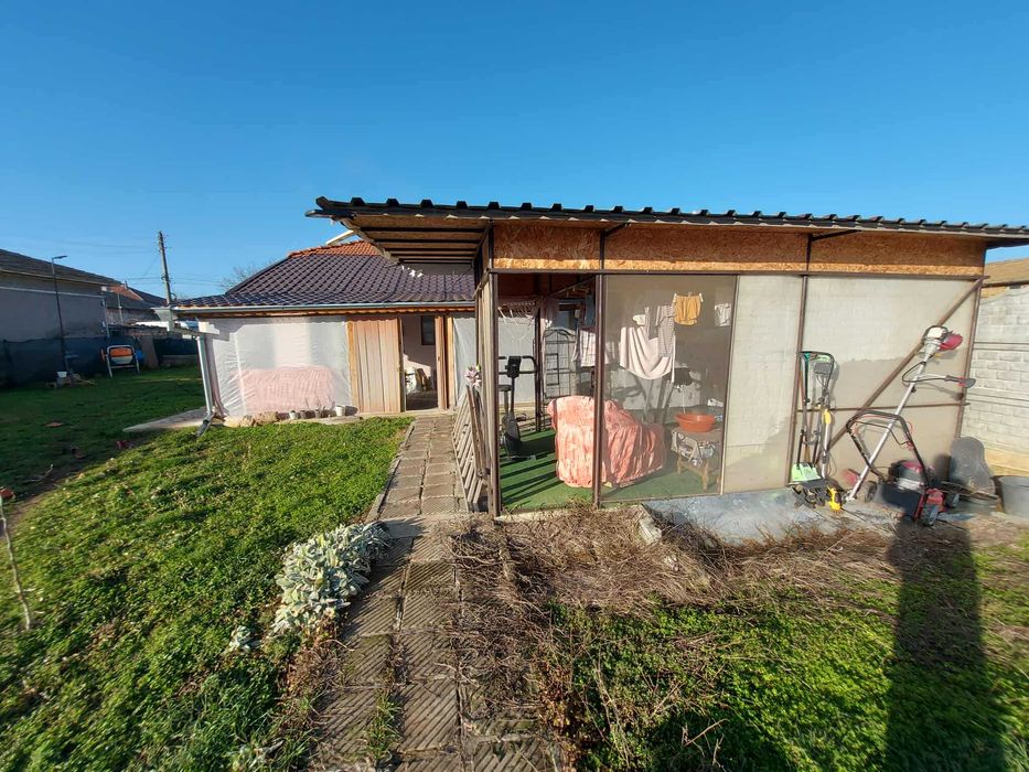 Къща, 100кв.м, кв. Въбел