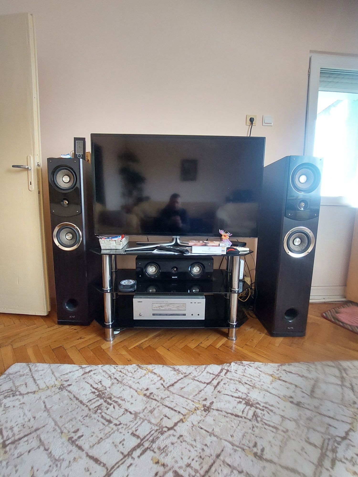 Тонколони ЕЛИТ + усилвател 5+1 гр. Айтос • OLX.bg