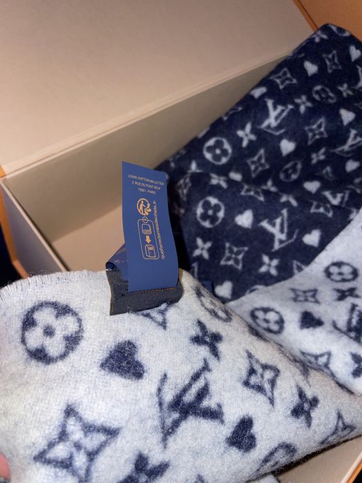 Esarfa originala Louis Vuitton din lână noua