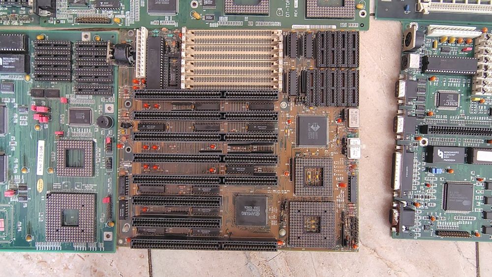 6 retro placi de baza defect