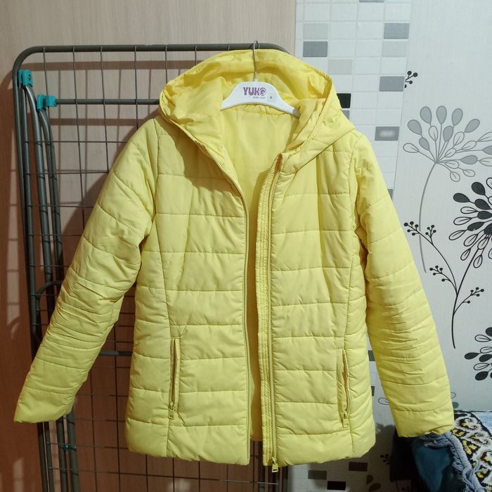 Женские куртки, ветровки