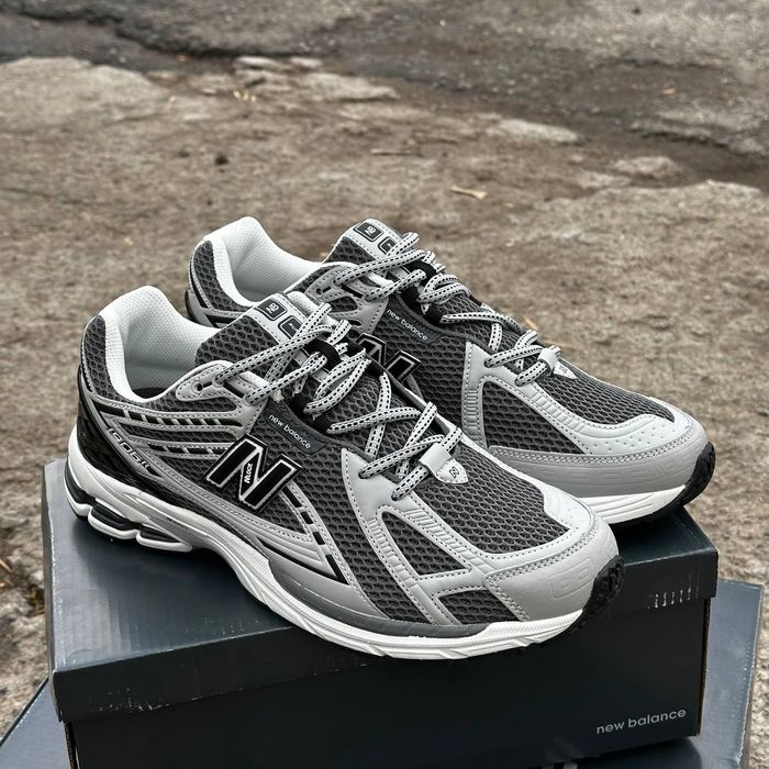 New balance 1906R