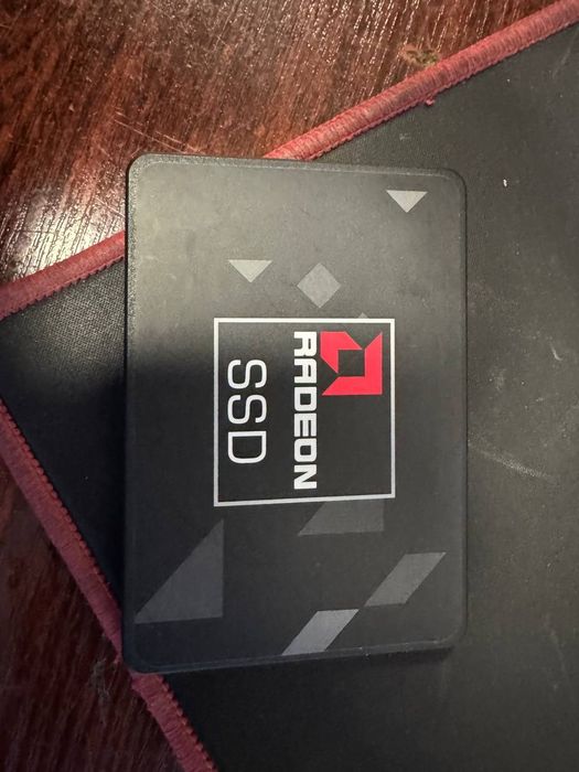 Продаётся SSD 120gb