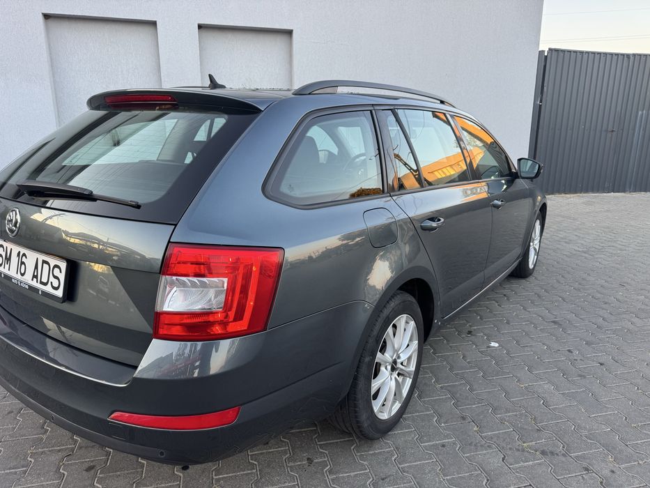 Vând Skoda Octavia