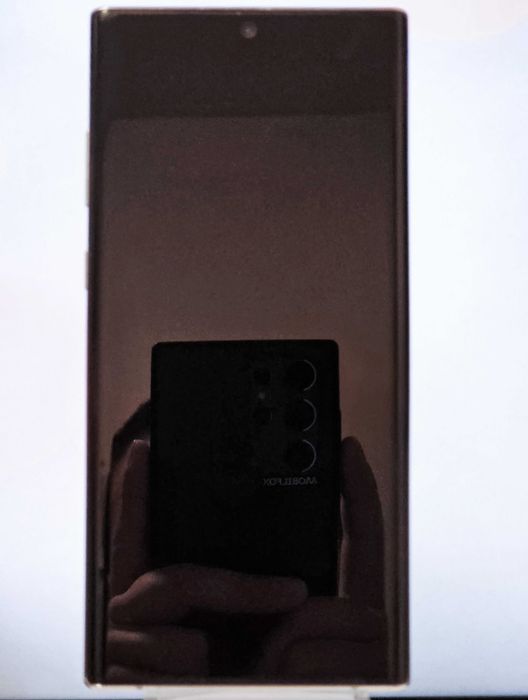 Samsung Galaxy Note 10 Plus + кутия + зарядно + протектор