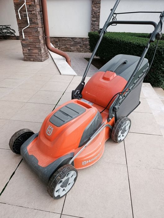 Husqvarna Електрическа 1.8кw 41 см.