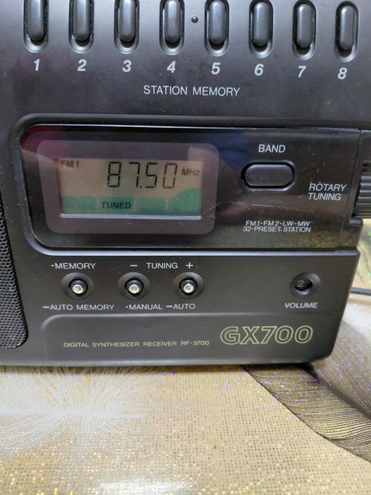 Vind radio portabil și la curent Panasonic RF-3700