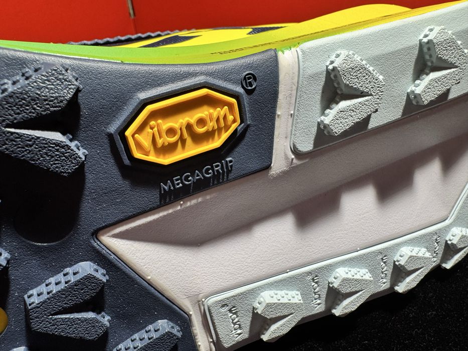 № 48.5 оригинални Nike ZoomX Zegama Trail 2 ShoeMag