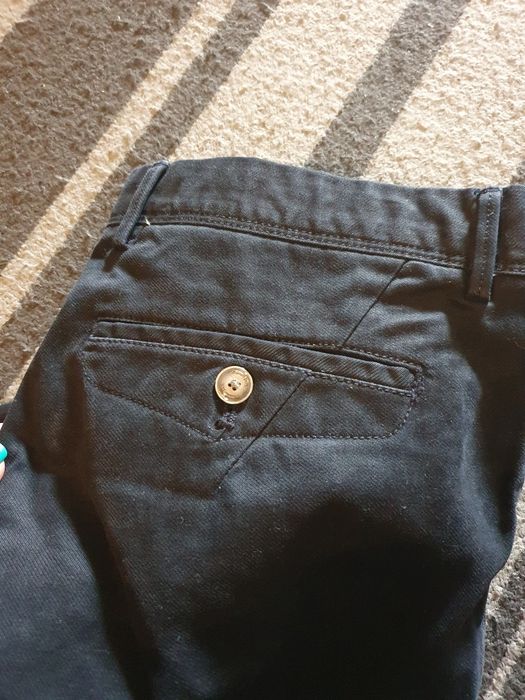 Vând blugi massimo dutti 44