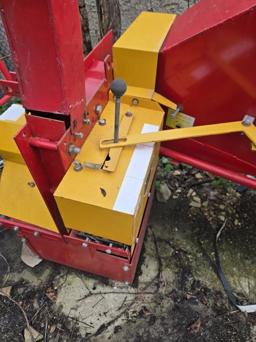 Дробилка за клони WC8 до 20см – мощна, за трактор, ТОП цена