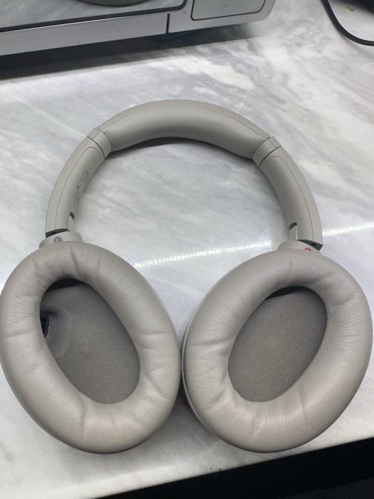 Sony WH-1000XM-4