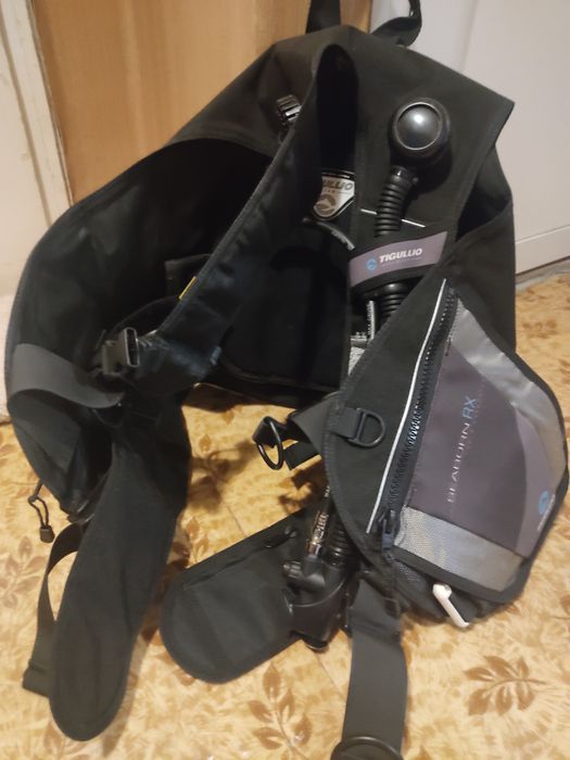 Компенсаторната жилетка за водолазно гмуркане