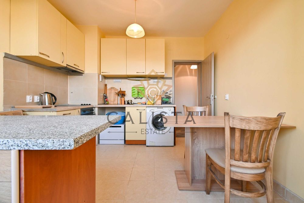 Дава се под наем Тристаен апартамент в София, Медицинска академия - 70 кв.м за 648.21 € - Снимка #1