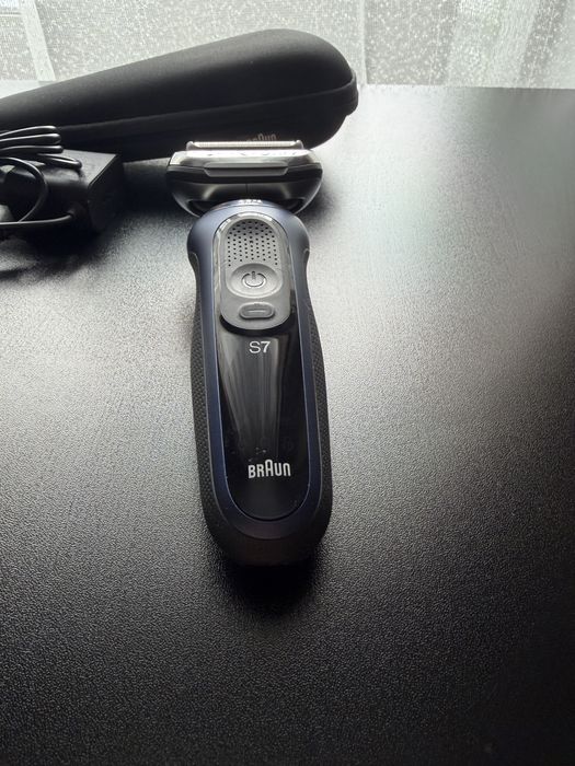 Aparat de Ras Braun S7