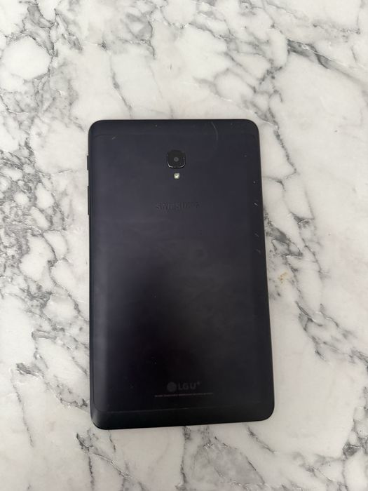 Планшет Samsung.