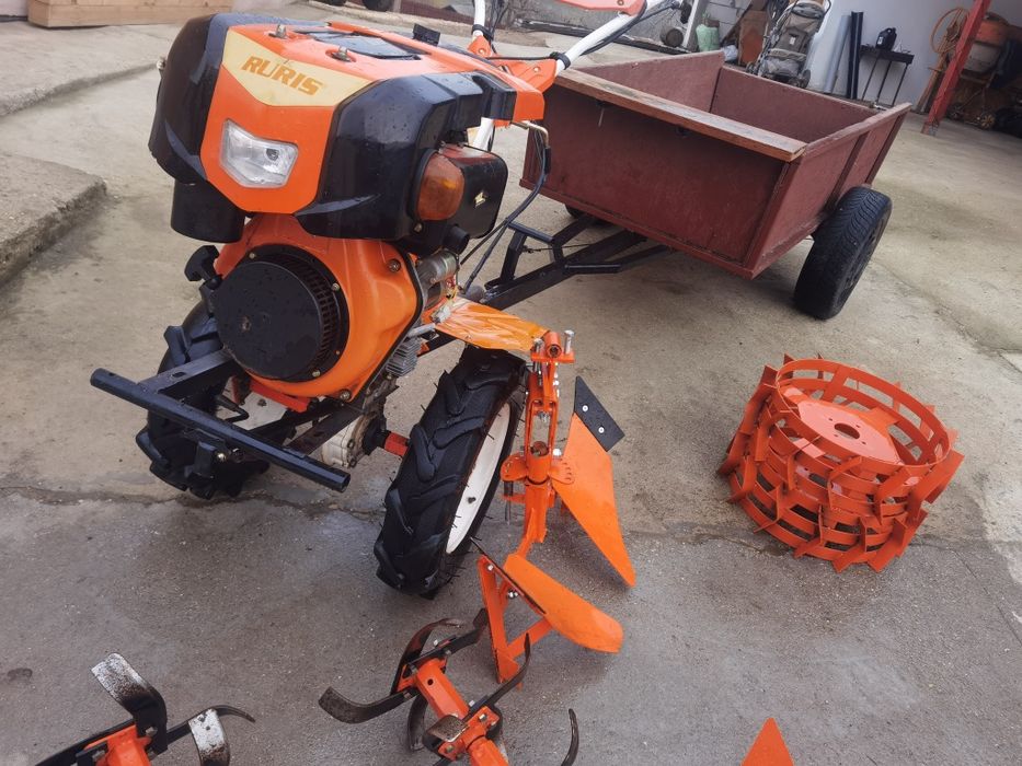Vând motocultor ruris 1001 ksd