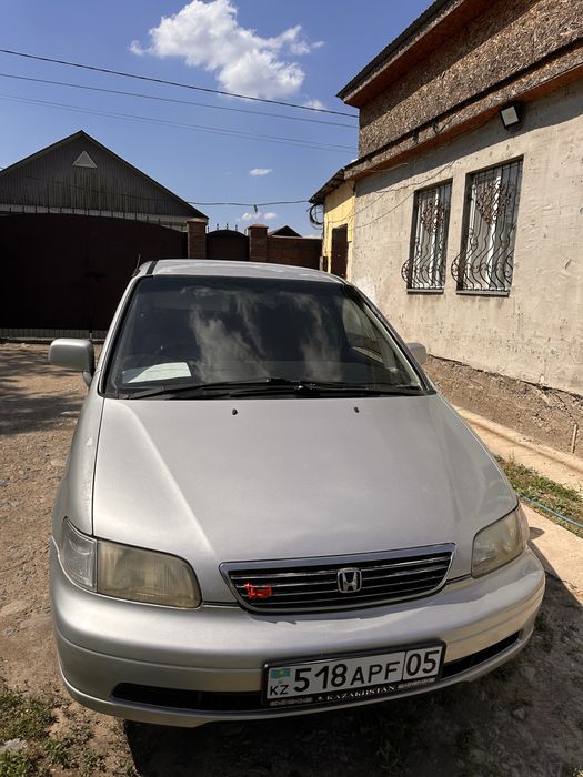 Honda Odyssey 1996 год