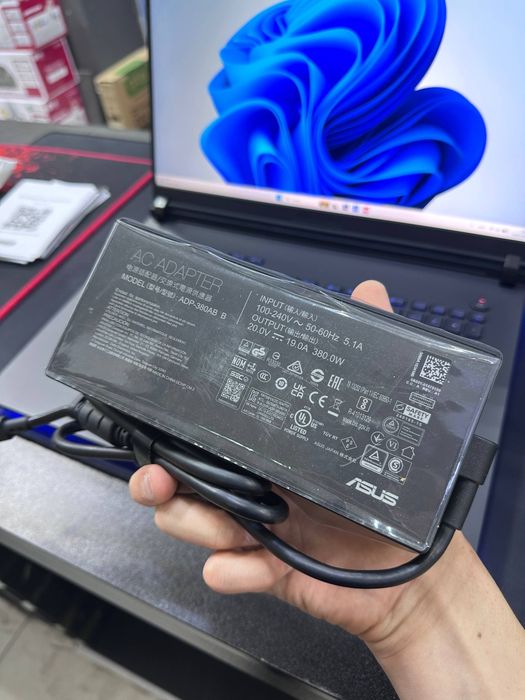 Asus Rog Strix Scar 18 5070ti