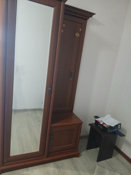Продам прихожку б/у