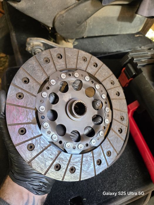 Sachs performanse притискател