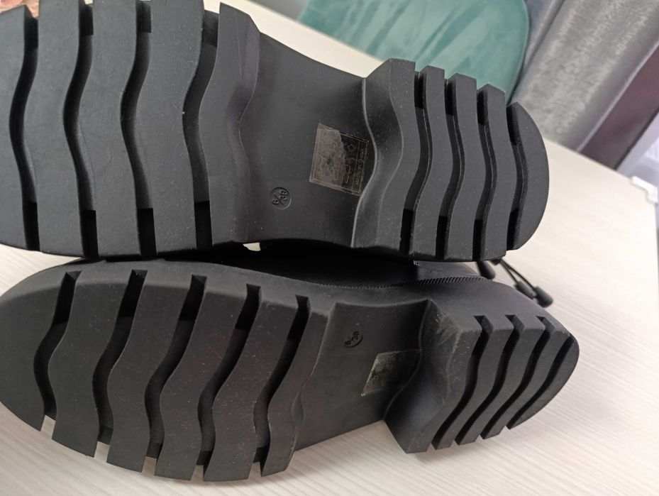 Ghete groase hidrofugi