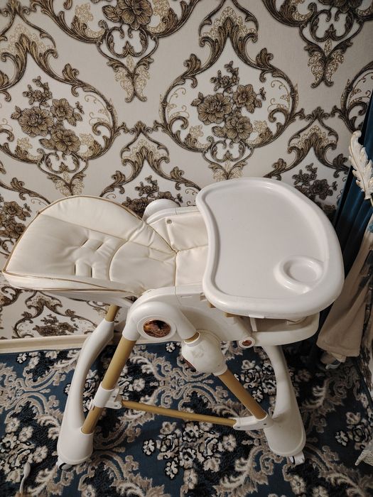 Стул для кормления