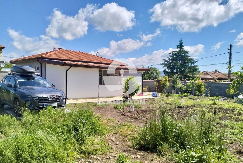 Продава се Къща в с. Тънково, Област Бургас - 87 кв.м за 1437 €/кв.м - Снимка #2