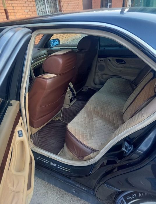 Продам бмв за два миллион