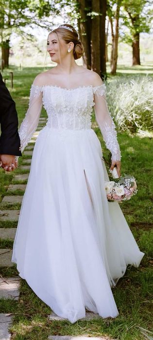 Rochie mireasă, model A line,
