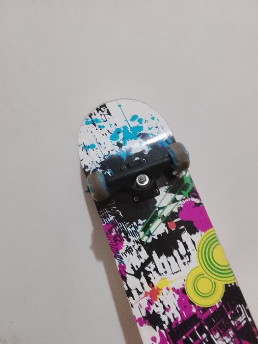 Vând skateboard Io am de 2 săptămâni