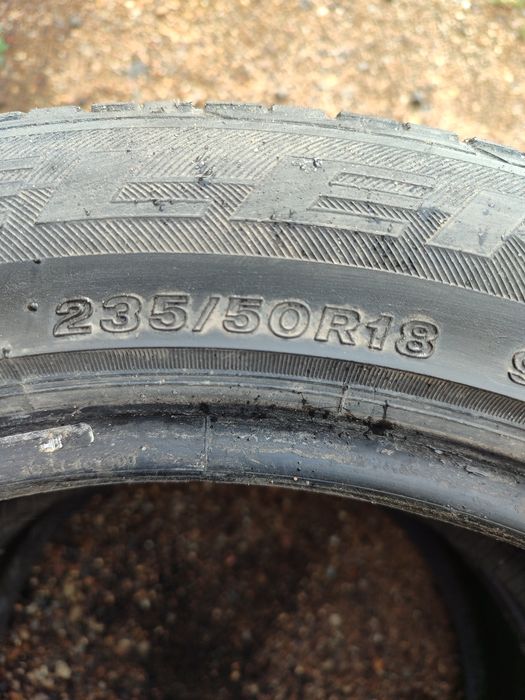 Продам резину на 18