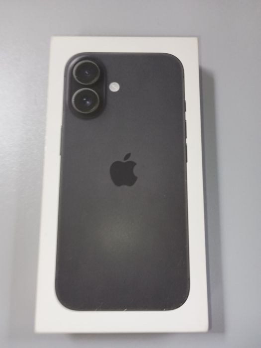 Cutie originala iPhone 16