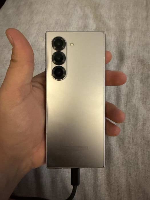 samsung galaxy Z Fold 6