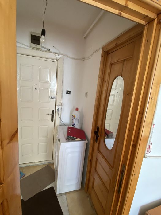 Garsoniera 2 camere, decomandata, zona targ Veterani