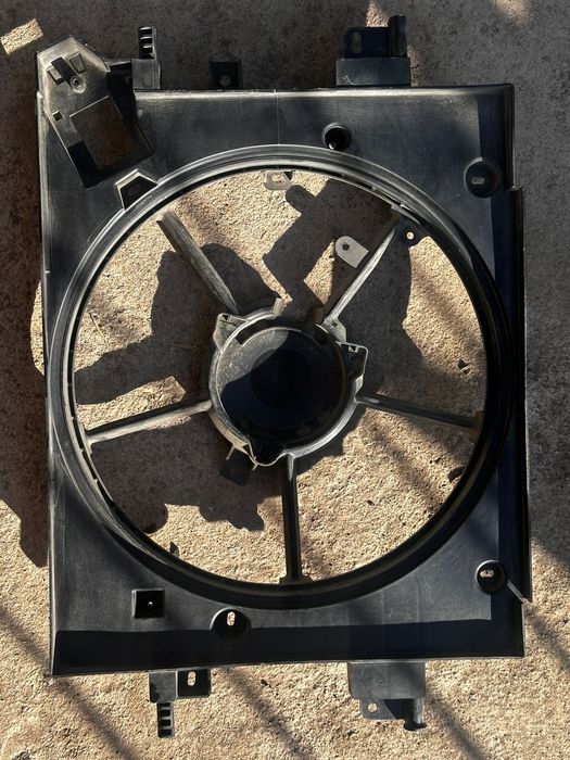 Продам вентилятор охлаждения двигателя