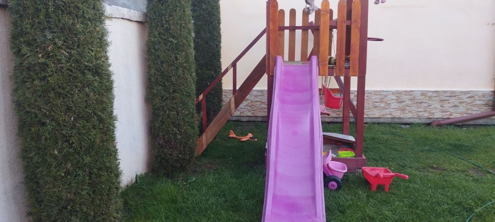 Loc de joacă copii!!
