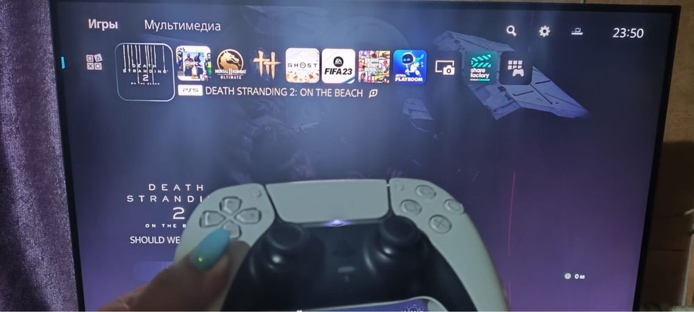 Продам PS5 с дисководом и 2 джойстиками